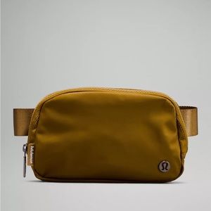 Lululemon Everywhere Belt Bag - Burnt Caramel